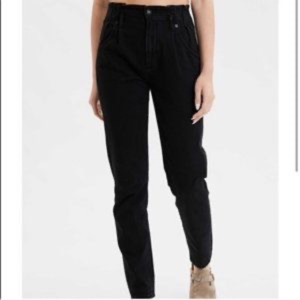 American Eagle Mom Jean, Black Wash Magic Pleated